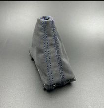 Lade das Bild in den Galerie-Viewer, FLG Wildleder Schaltsack Schaltknauf Alcantara Optik Seat / Skoda / VW Golf GTI R