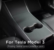 Lade das Bild in den Galerie-Viewer, Zubehör Set für Tesla Model 3/Y – Schwarze Abdeckung Mittelkonsole – 3-teiliges ABS Panel