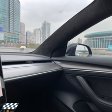 Lade das Bild in den Galerie-Viewer, FLG Tesla Model 3/Y Carbon Fiber Matt Ersatz Armaturenbrett/Dashboard und Türverkleidung 2020-2022 (Lieferzeit 5-7 Tage)