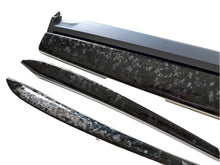 Lade das Bild in den Galerie-Viewer, FLG Tesla Model 3/Y Forged Carbon Ersatz Armaturenbrett/Dashboard und Türverkleidung 2017-2023