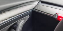 Lade das Bild in den Galerie-Viewer, FLG Tesla Model 3/Y Carbon Fiber Matt Ersatz Armaturenbrett/Dashboard und Türverkleidung 2020-2022 (Lieferzeit 5-7 Tage)
