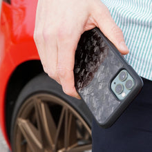 Lade das Bild in den Galerie-Viewer, FLG Forged Carbon Hülle iPhone
