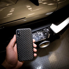 Lade das Bild in den Galerie-Viewer, FLG Carbon Fiber Hülle iPhone