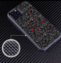 Lade das Bild in den Galerie-Viewer, Forged Carbon Case iPhone (ROT,BLAU,GOLD,LILA)
